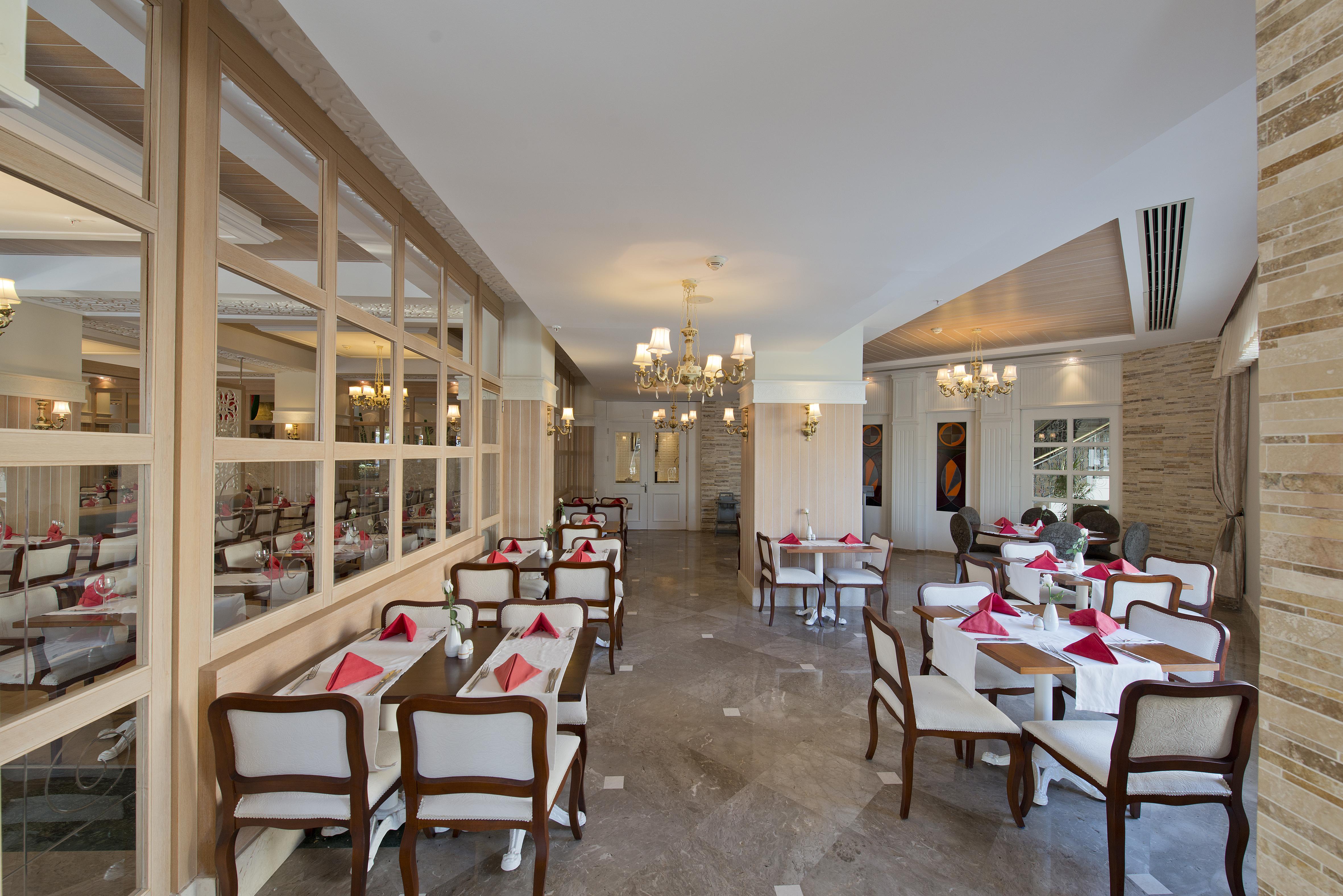 Sentido Kamelya Fulya Hotel & Aqua 코라클리 외부 사진 The restaurant at the hotel