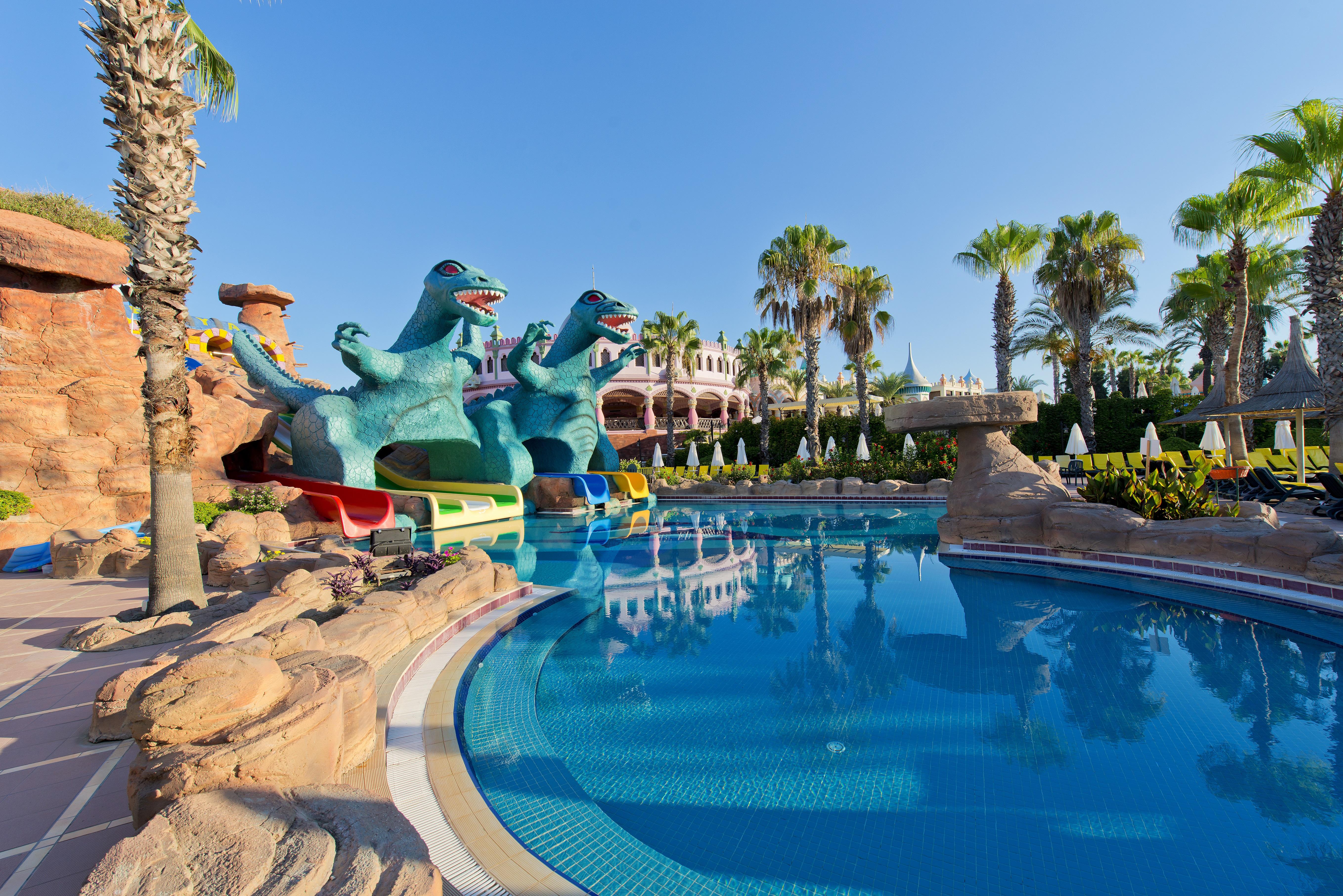 Sentido Kamelya Fulya Hotel & Aqua 코라클리 외부 사진 The Land of Legends Theme Park