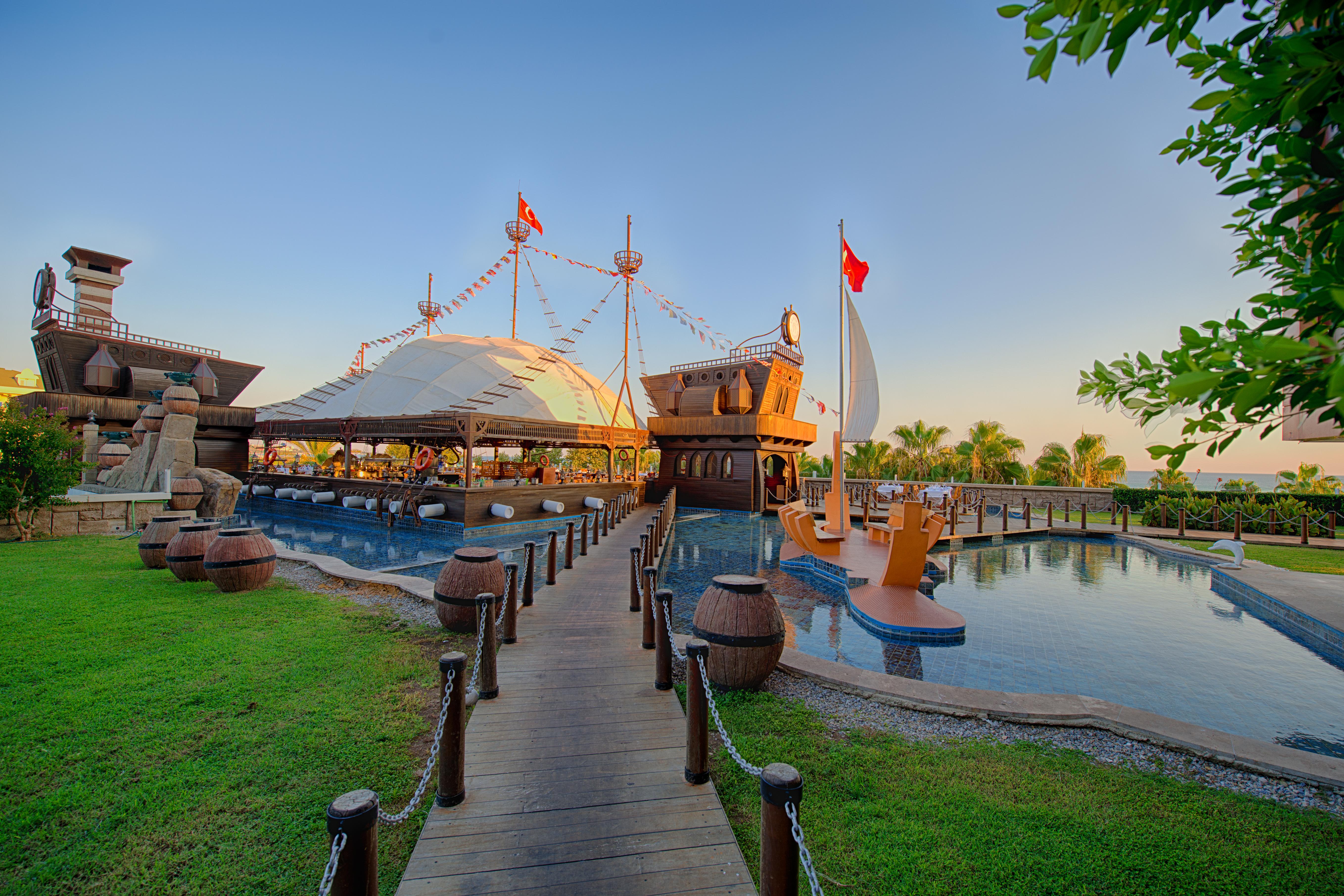 Sentido Kamelya Fulya Hotel & Aqua 코라클리 외부 사진 The resort's pool